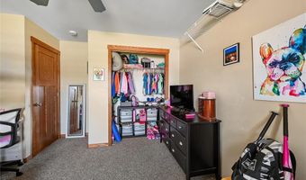 612 Deer Ridge Dr, Atkins, IA 52206