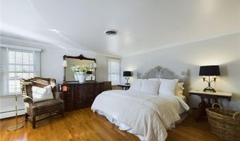 2 Signal Ridge Way, East Greenwich, RI 02818