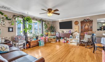 853 Spray Ave, Beachwood, NJ 08722