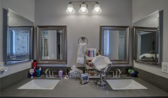 1632 Shamrock Rd, Bullhead City, AZ 86442