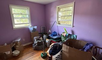 20 Tracy Dr, Burlington, VT 05408