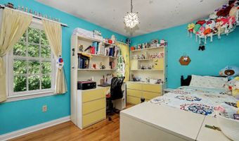 17 Goodhill Rd, Bethel, CT 06801
