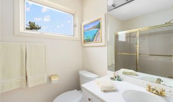 5 Defenders Row, Newport, RI 02840