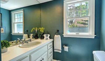 4 Harlem St, East Providence, RI 02916