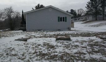 4 Spring St, Baileyville, ME 04694