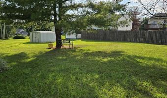 4 Woodbury Ln, Alexandria, KY 41001