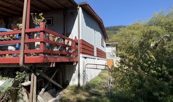 16391 HIGHWAY 101 5, Brookings, OR 97415