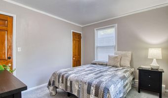 3005 Oakwood St, Ann Arbor, MI 48104