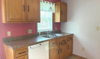 9 Crate Ln, Canaan, NH 03741