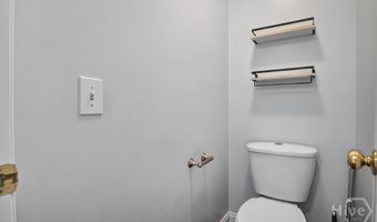 354 E Creek Bnd, Athens, GA 30605