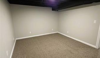 215 Almont Ave, Almont, MI 48003