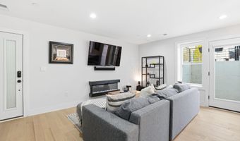 616 QUEBEC Pl NW 1, Washington, DC 20010