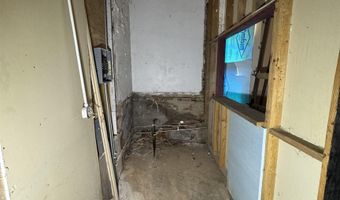 75 S Main St, Andrews, IN 46702