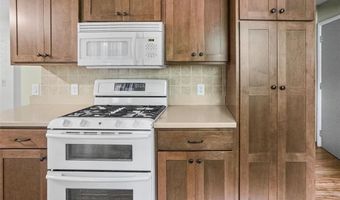 3303 Mission, Alton, IL 62002