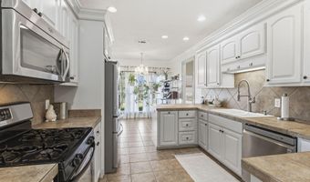 313 Red Cedar Dr, Brandon, MS 39047