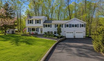 8 Marilyn Rd, Brookfield, CT 06804