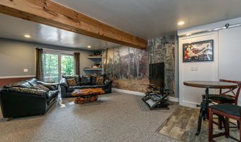 24 Old 40 Acre Mountain Rd, Danbury, CT 06811