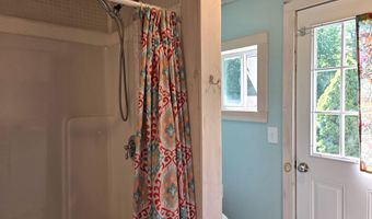 272 Belmont Ave, Belfast, ME 04915