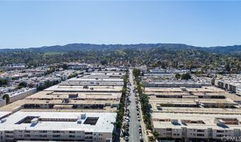 5414 Newcastle Ave 8, Encino, CA 91316