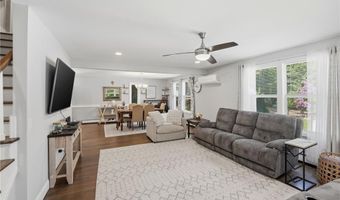 252 Wolf Rock Rd, Exeter, RI 02822