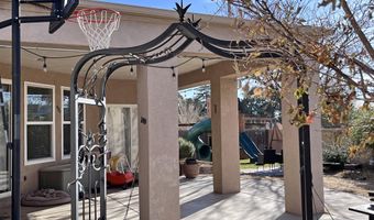 3805 PALOMAS Dr NE, Albuquerque, NM 87110