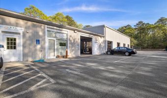 7 Colonel Dr, Bourne, MA 02532