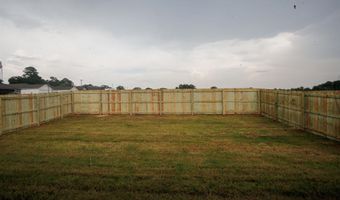 1604 Rambling Brook Dr, Benton, AR 72015