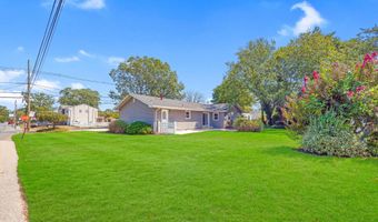 21 Birch St, Beachwood, NJ 08722