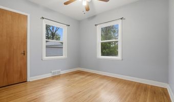 1424 S Main St, Aberdeen, SD 57401