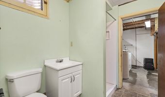 2619 Meadow Glen Rd, Ames, IA 50014