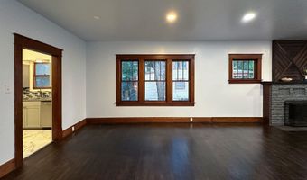 616 N 4th St, Arkansas City, KS 67005