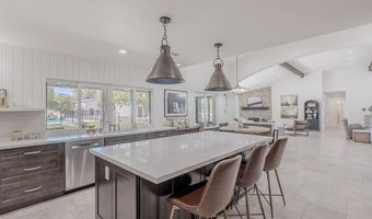 2724 W COLT Rd, Chandler, AZ 85224