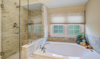 7044 FIELDHURST Ct, Alexandria, VA 22315