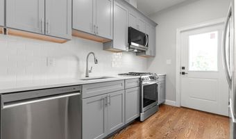 316 Princeton St 3, Boston, MA 02128