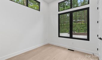 761 Weston Rd, Arden, NC 28704