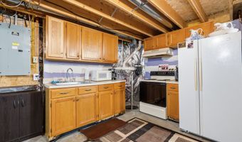 106 Halfmoon Dr, Altamont, NY 12009
