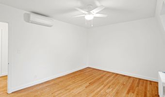 16 E LINDEN St, Alexandria, VA 22301
