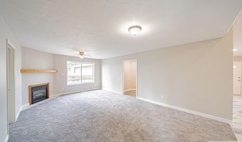 3290 Carolyn Ln, Ammon, ID 83406