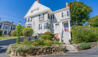 1055 Washington St, Bath, ME 04530