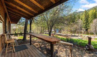 5634 Moyie River Rd, Bonners Ferry, ID 83805