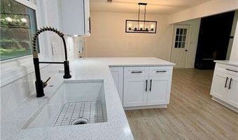 6211 Emerald Springs Dr SE, Acworth, GA 30102