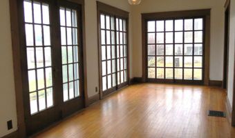 102 E Main St, Anna, OH 45302