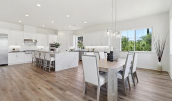 2745 Alexander Dr, Escondido, CA 92029