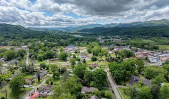 32 Aquone, Andrews, NC 28901