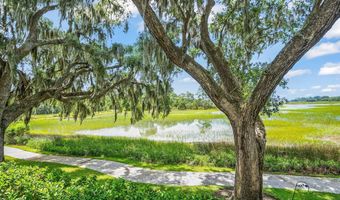 5 Petigru Dr, Beaufort, SC 29902