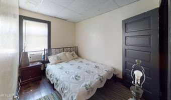 414 6th St, Altoona, PA 16602