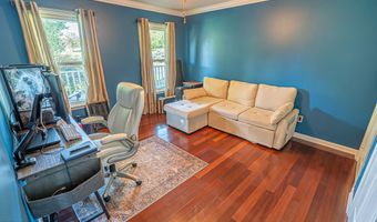 19328 Stirrup Dr, Abingdon, VA 24211