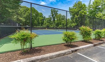 6301 EDSALL Rd 122, Alexandria, VA 22312