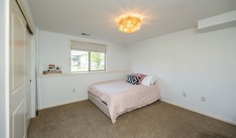 4608 NE Wanda Dr, Ankeny, IA 50021