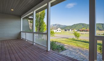 216 COLUMBINE St, Alpine, WY 83128